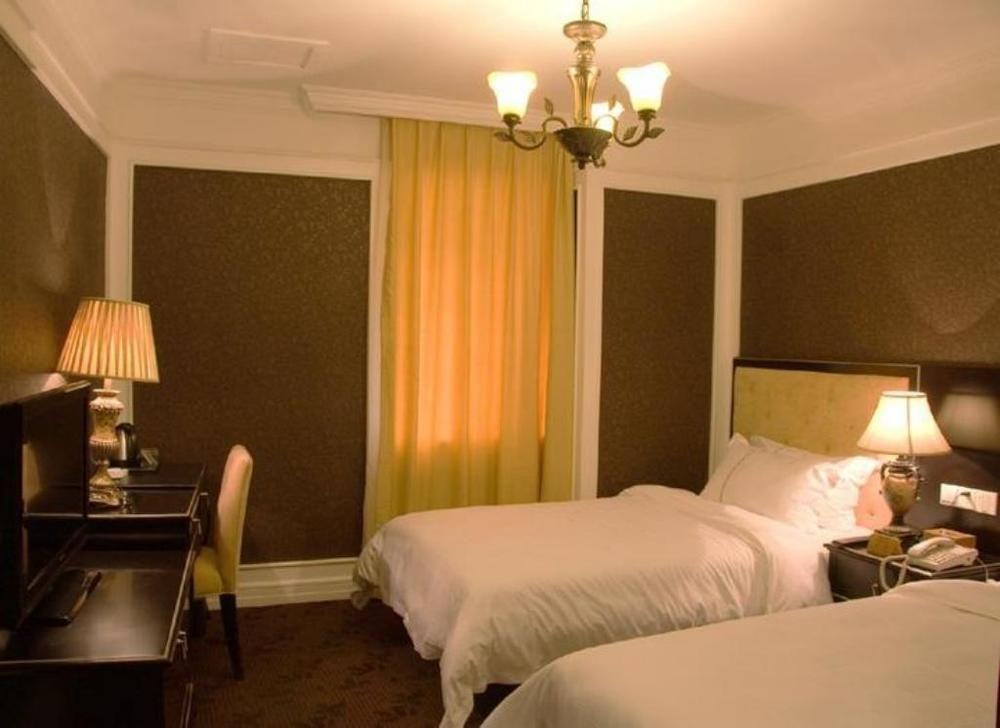 Manhattan Jinling Hotel Xangai Exterior foto